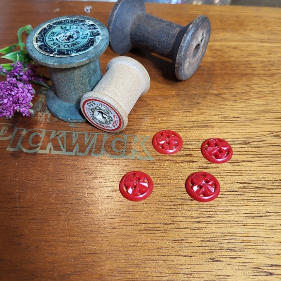 Vintage Round Red Plastic Flat Cross Cutout Design Sewing Buttons ~ 4 Pieces - Picture 2 of 13